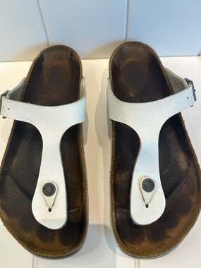 Birkenstock Gizeh White Leather Thong Sandals